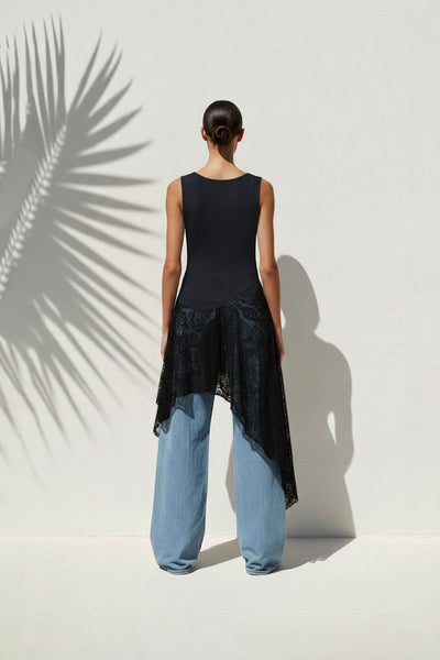 Asymmetric Lace top - Black