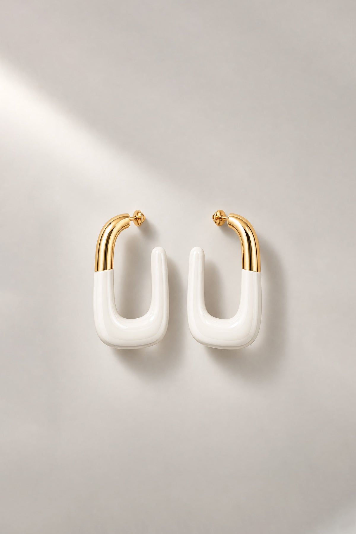 WHITE STATEMENT HOOPS